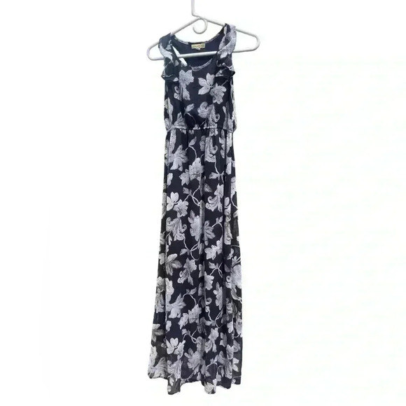 Altar'd State Dresses & Skirts - Altar'd State navy floral Silk blend maxi dress.  Size Medium